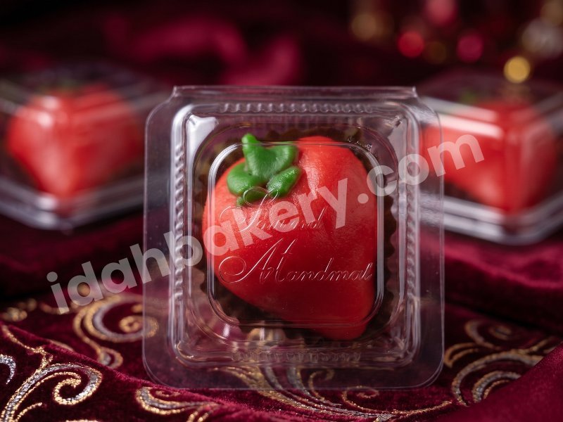 Kue Ku Stroberi